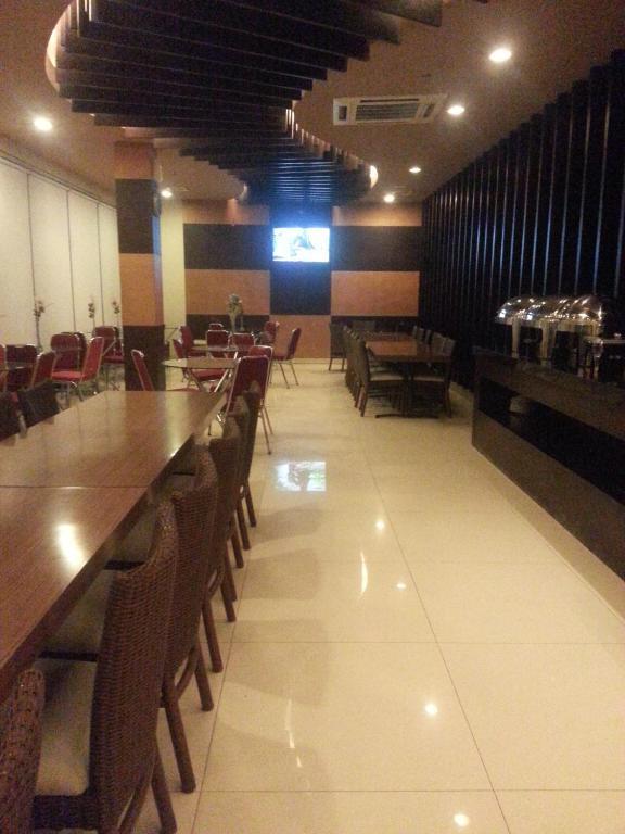 Hotel Matos Jayapura Ngoại thất bức ảnh